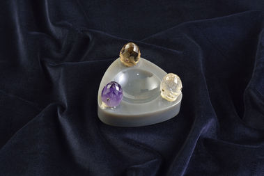 ACHÁTOVÝ POPOLNÍČEK