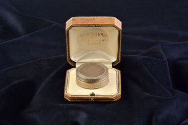 MALÁ BONBONIÉRA BOIN-TABURET