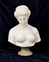 Antická busta ženy