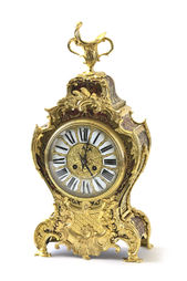 KOMODOVÉ HODINY V ŠTÝLE BOULLÉ