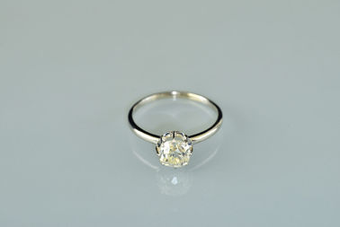 Briliantový prsteň