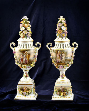 Pár porcelánových váz