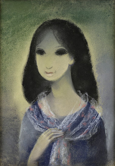 Portrét tmavovlásky