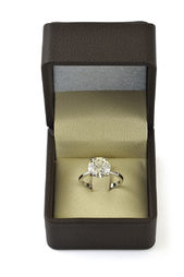 BRILIANTOVÝ PRSTEŇ