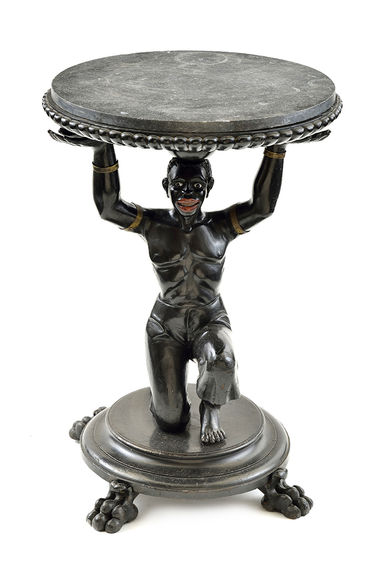 Okrúhly stolík s figurálnym motívom
