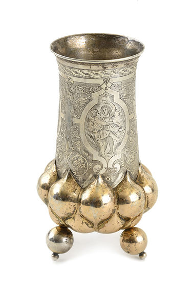 Strieborný pohár v neorenesančnom štýle