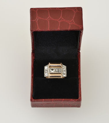 Zlatý prsteň s diamantmi