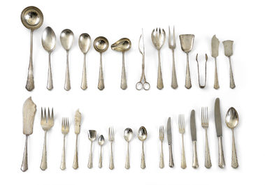 Strieborný príbor pre 12 osôb