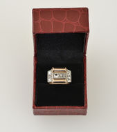 Zlatý prsteň s diamantmi