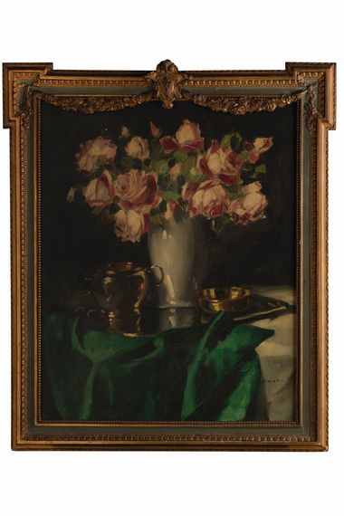 Zátišie s ružami a striebornou cukorničkou