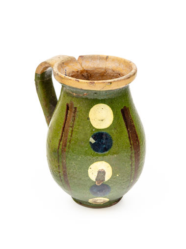 Malý džbánik s bodkami (ľudová práca)