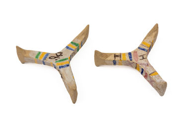 Dva podstavce pod fľašu zo západného Slovenska