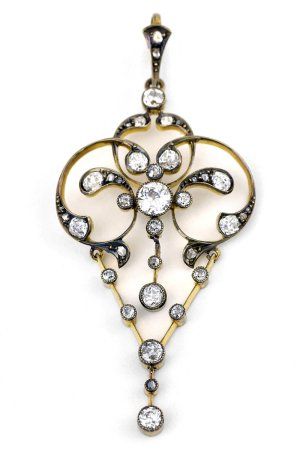 Briliantový secesný prívesok
