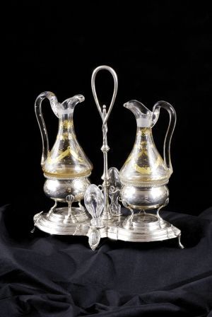 Menage - stolová súprava v klasicistickom štýle