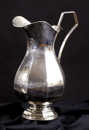 Strieborný krčah na vodu Art Déco