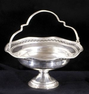 Strieborný košík na sladkosti