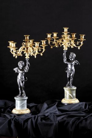 Pár šesťramenných svietnikov