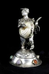 Figúra - Hans s husou