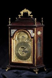 Barokové stolové hodiny