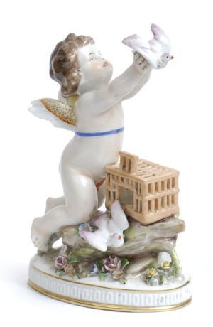 Porcelánová soška anjela