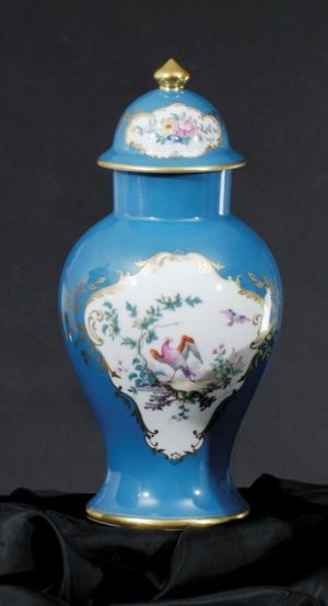 Porcelánová váza