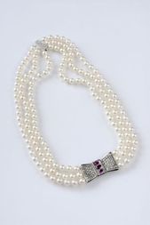 Perlový náhrdelník (Collier)