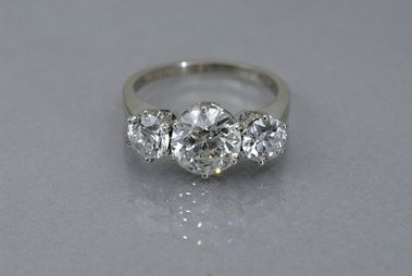 DÁMSKY DIAMANTOVÝ PRSTEŇ