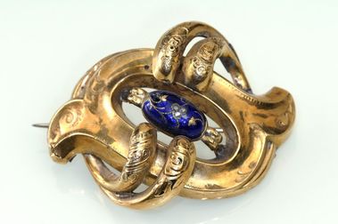 Dámska biedermeierovská brošňa