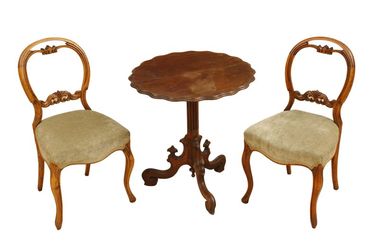 Pár salónnych historizujúcich stoličiek