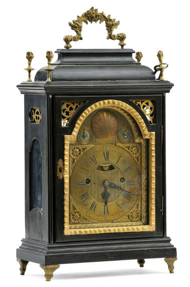 Barokové komodové hodiny