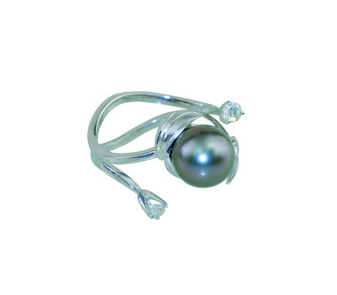 Názov: Náušnice a prsteň s tahitskou perlou a brilinatami foto 268/92, 269/92
