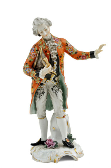 Mladík v galantnej póze