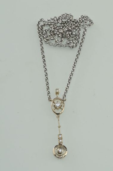 Prívesok s retiazkou ART DÉCO