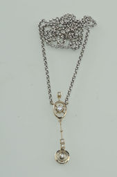 Prívesok s retiazkou ART DÉCO