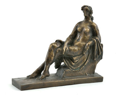 Sediaci akt s drapériou