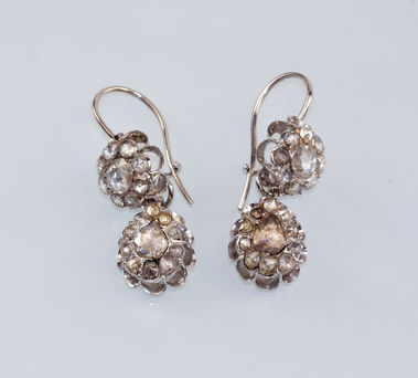 DIAMANTOVÉ NÁUŠNICE