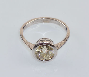 PRSTEŇ S BRILIANTOM