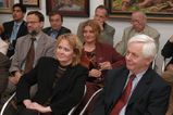 Eva Dzurindová a Rudolf Chmel (vpravo vzadu - Ernest Zmeták)